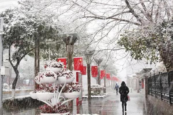 下雪要达到几度 下雪会出太阳吗