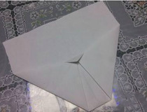 怎样折纸飞机 折纸飞机步骤4