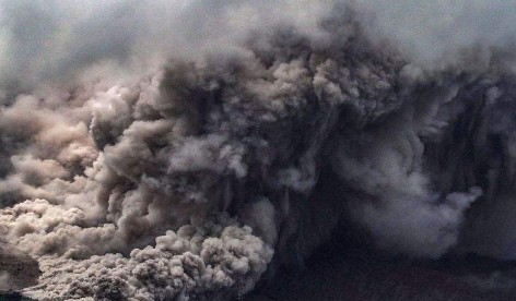 火山爆发火山灰能飘多远1